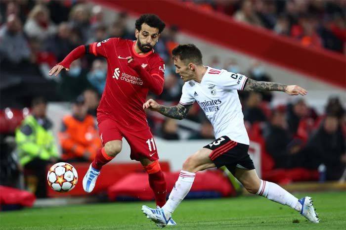 足总杯赛程吃紧，多特蒙德关键时刻战术微调，底气十足，纪律约束更严格(英足总杯第五圈赛制)